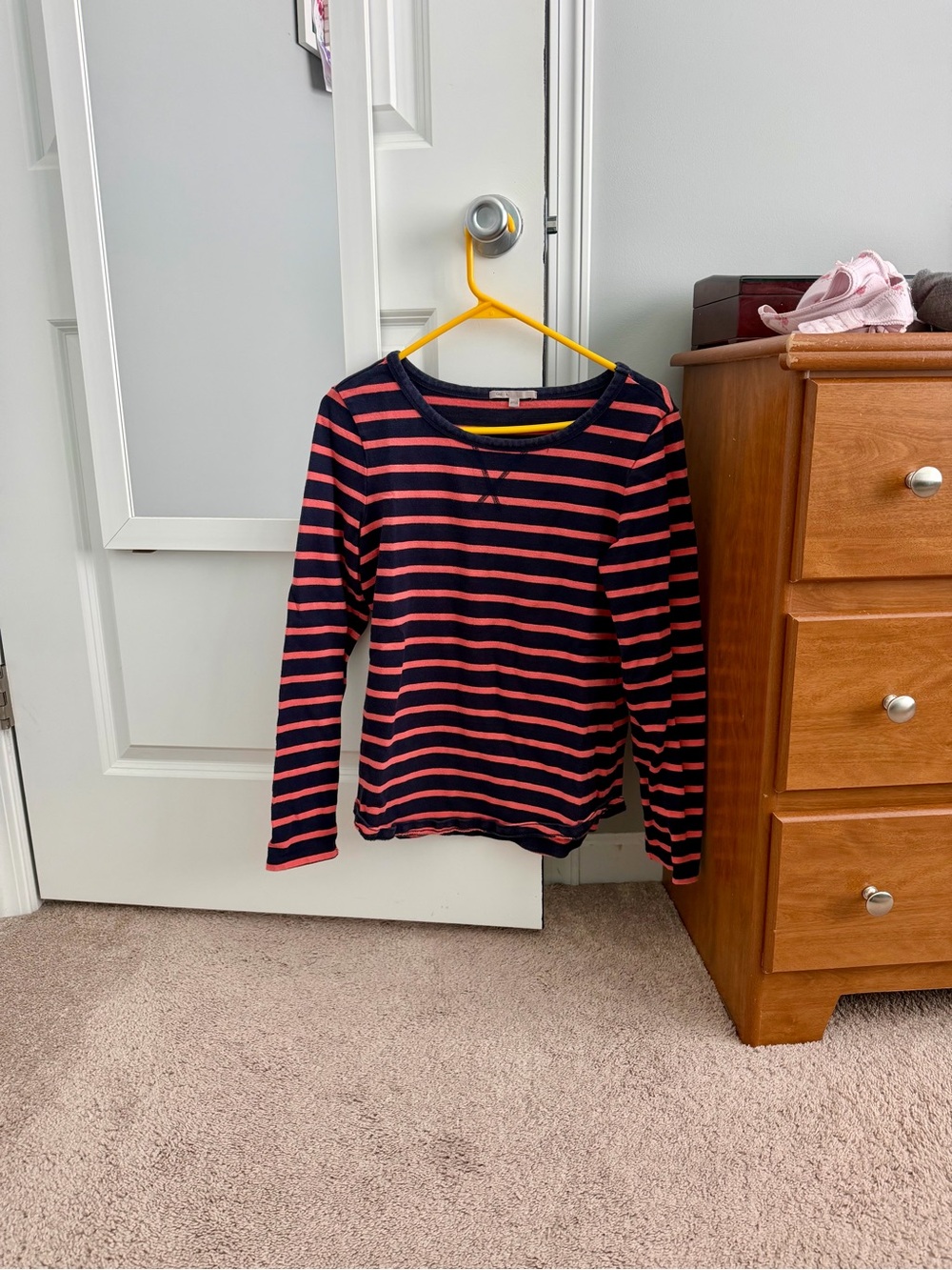 Medium GAP sweater